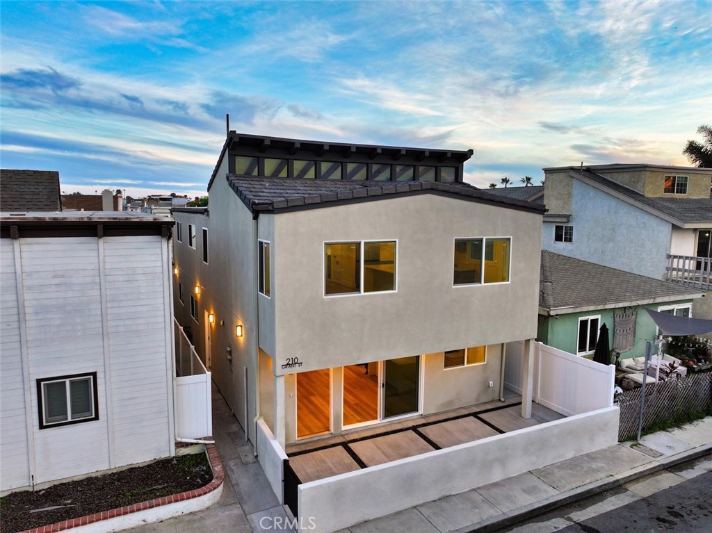 Newport Shores (NEWS) - Residential Lease