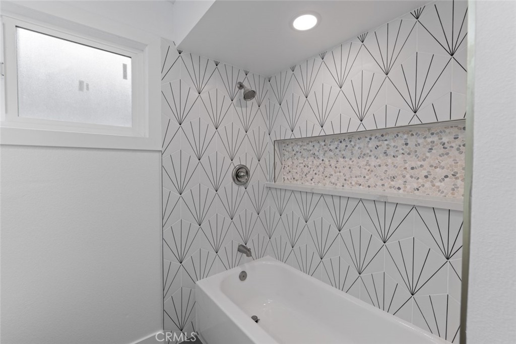 Newport Shores (NEWS) - Residential Lease