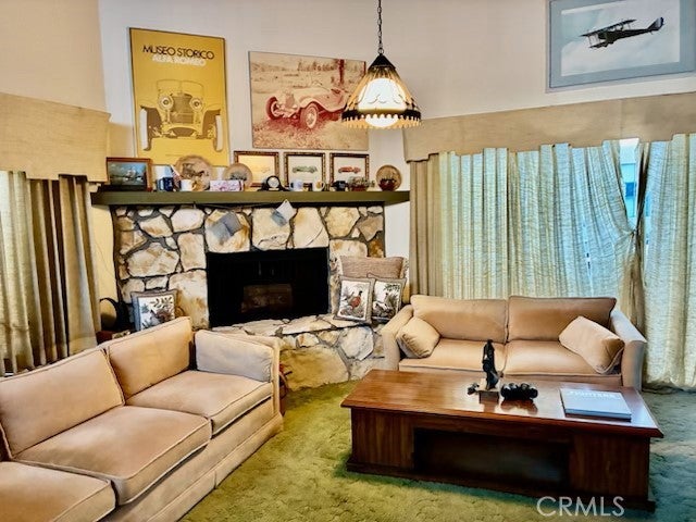 4045 Sunset Lane