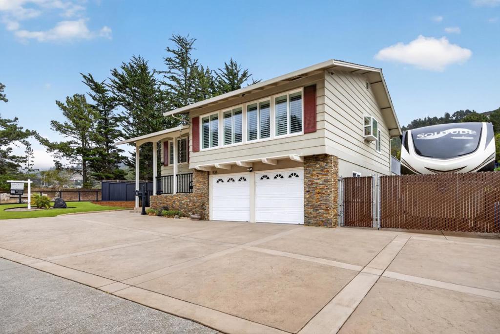 836 Oddstad Boulevard