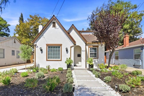 Photo of 523 Hull Avenue, San Jose, CA 95125 (MLS # ML82060796)