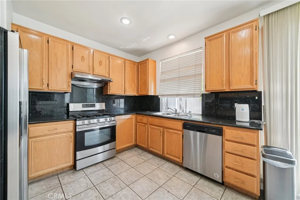 Orange, California 92869, United States, 3 Bedrooms Bedrooms, ,3 BathroomsBathrooms,Residential,Active,188507