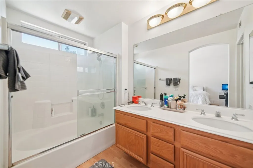 Orange, California 92869, United States, 3 Bedrooms Bedrooms, ,3 BathroomsBathrooms,Residential,Active,188507