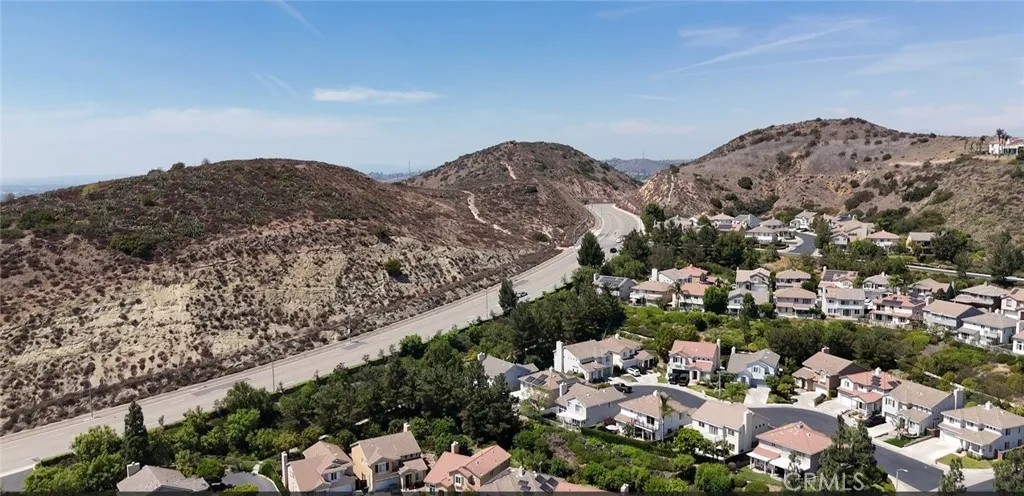 Orange, California 92869, United States, 3 Bedrooms Bedrooms, ,3 BathroomsBathrooms,Residential,Active,188507