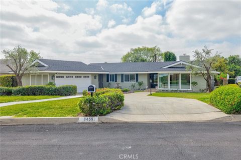 Photo of 8459 La Vela Ave, Whittier, CA 90605 (MLS # DW26033044)