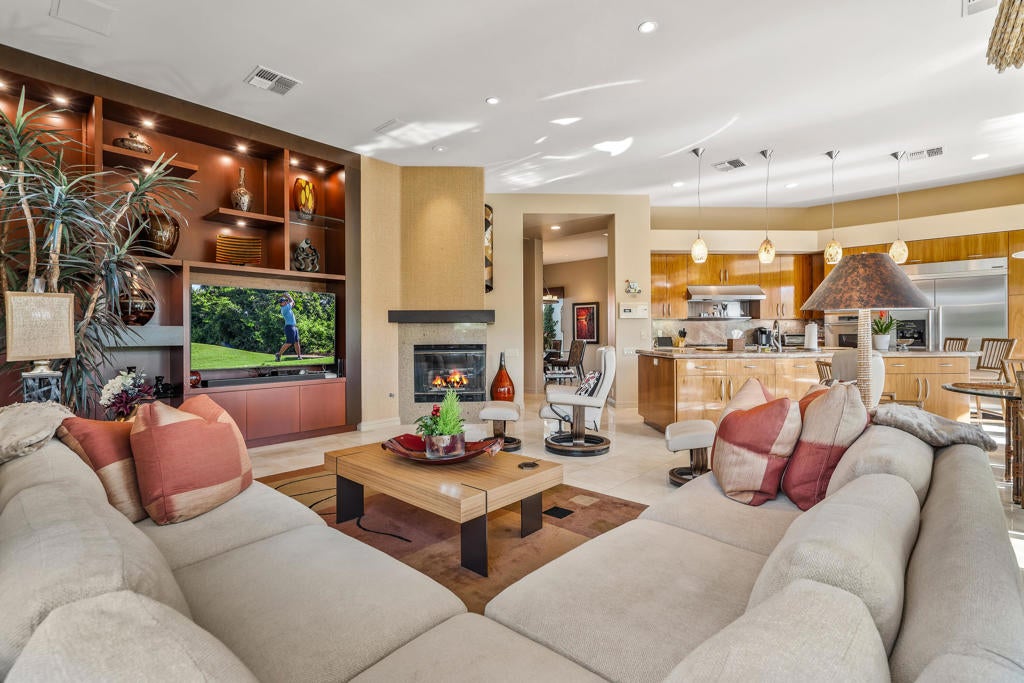 75073 Spyglass Drive