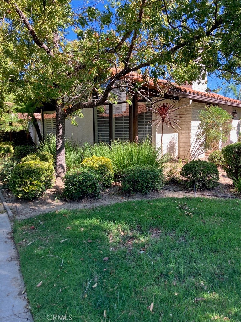 1413 Seven Hills