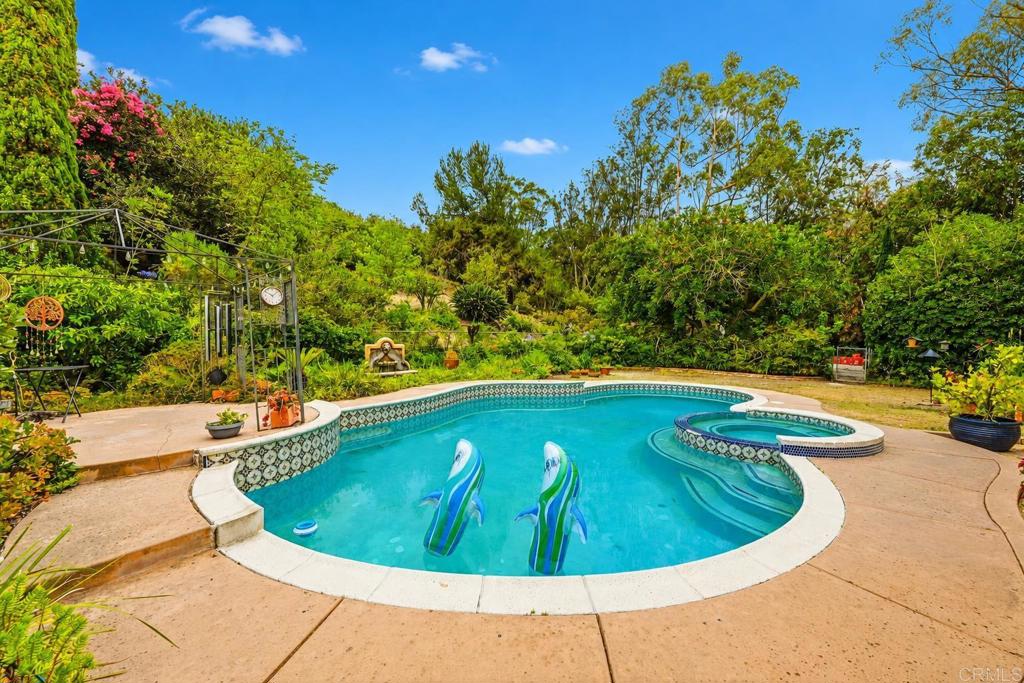 3679 Cameo Dr