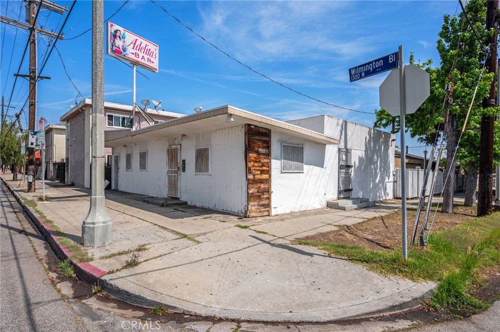 1302 N Wilmington Boulevard