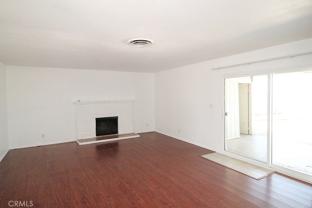 25626 Eaton