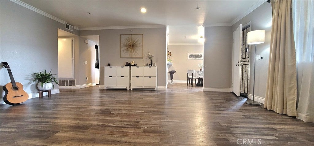 7735 Newman Avenue 104, Huntington Beach CA 92647