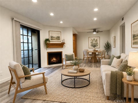 Photo of 10220 De Soto Avenue #6, Chatsworth, CA 91311 (MLS # CV26185466)