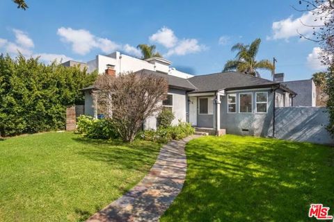 Photo of 1488 Durango Avenue #House, Los Angeles, CA 90035 (MLS # 25629065)