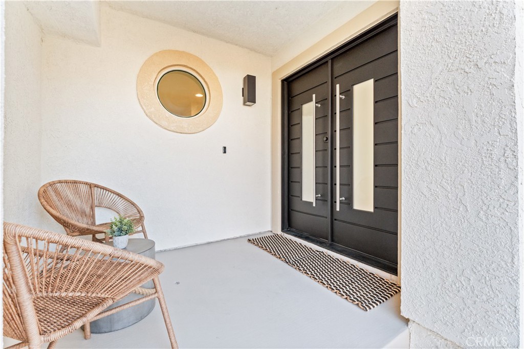 24876 Avenida Avalon