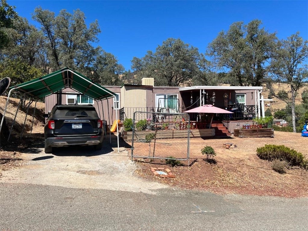 12332 Lakeview Drive