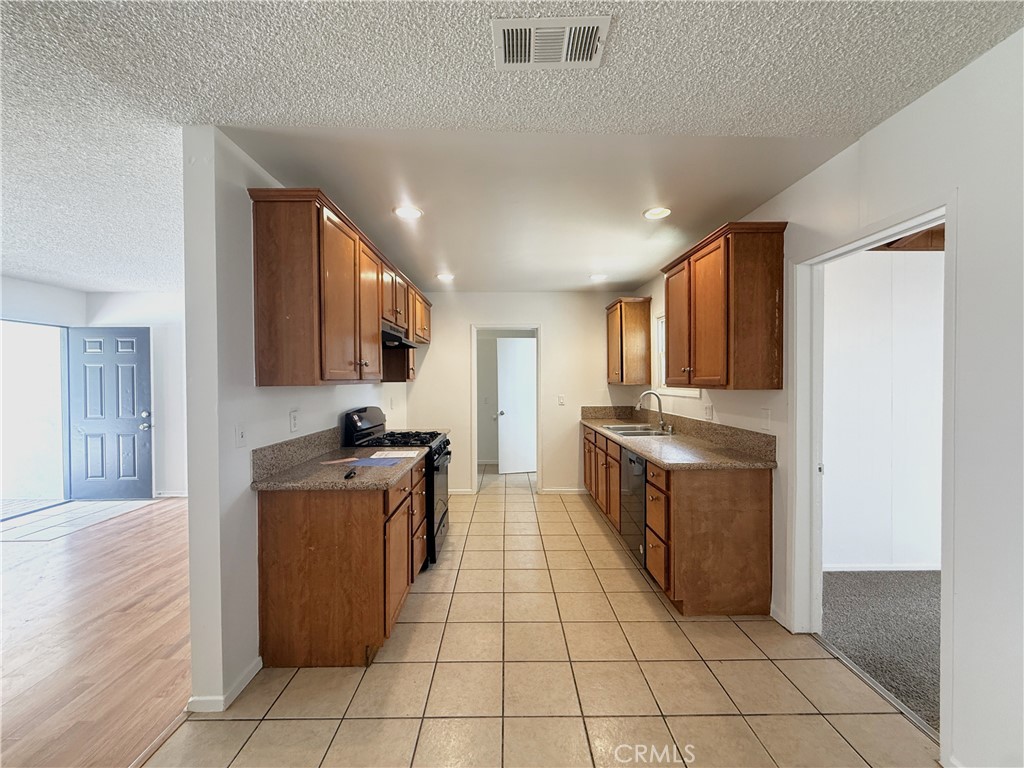 490 Avignon Court