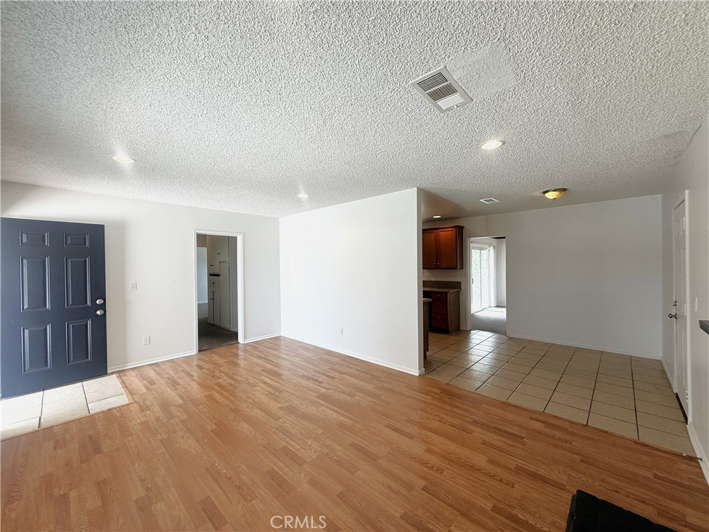 490 Avignon Court