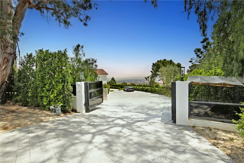 3808 Palos Verdes Drive E
