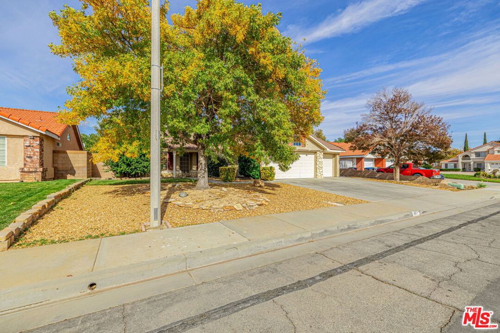 5811 Corinthian Place