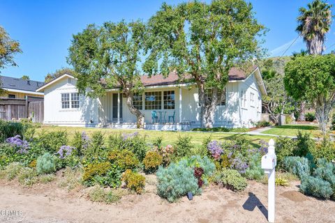 Photo of 567 Mesa Drive, Camarillo, CA 93010 (MLS # V1-35427)