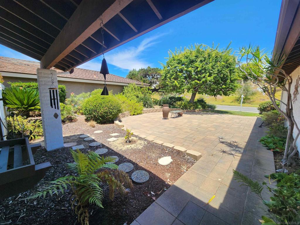 723 Santa Camelia