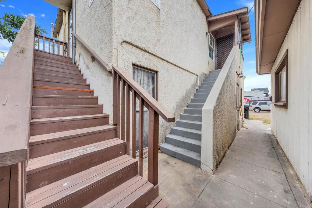 3018 20 Nimitz Boulevard