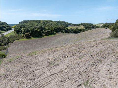 Tiny photo for 2925 Oakdale Road, Paso Robles, CA 93446 (MLS # NS25079946)