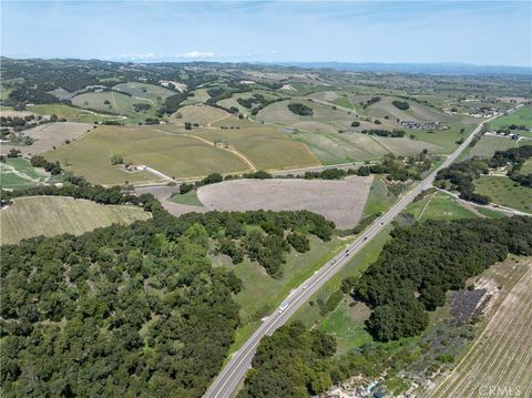 Tiny photo for 2925 Oakdale Road, Paso Robles, CA 93446 (MLS # NS25079946)