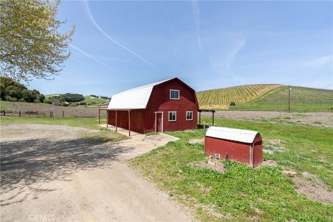 Tiny photo for 2925 Oakdale Road, Paso Robles, CA 93446 (MLS # NS25079946)