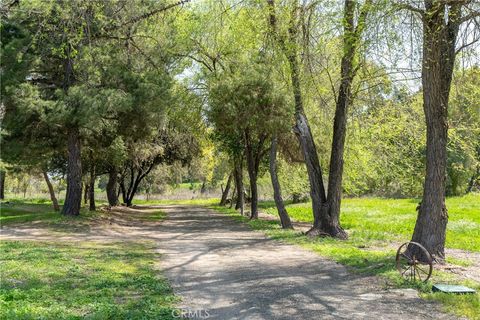 Tiny photo for 2925 Oakdale Road, Paso Robles, CA 93446 (MLS # NS25079946)