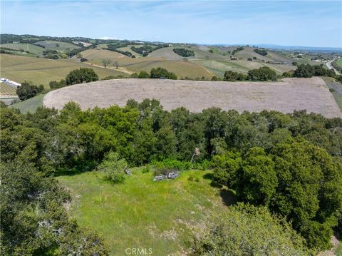 Tiny photo for 2925 Oakdale Road, Paso Robles, CA 93446 (MLS # NS25079946)