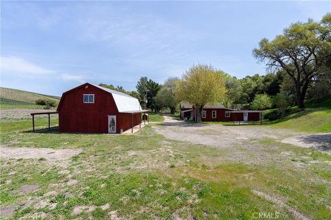 Tiny photo for 2925 Oakdale Road, Paso Robles, CA 93446 (MLS # NS25079946)
