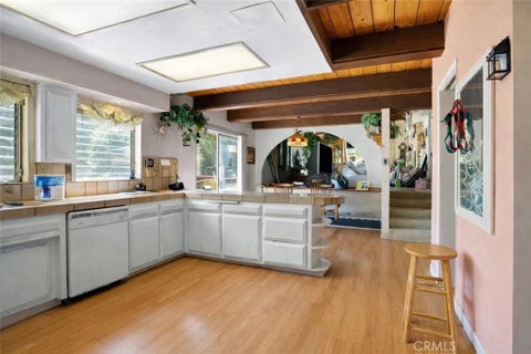Tiny photo for 15 La Crescenta Drive, Camarillo, CA 93010 (MLS # SR26076147)