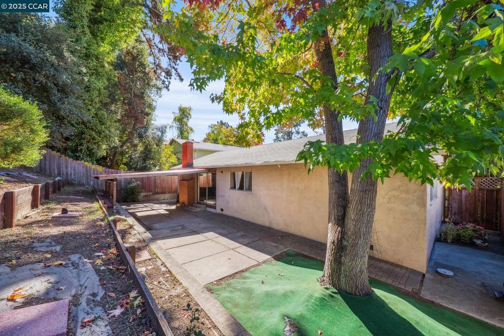 OAKLAND - Residential