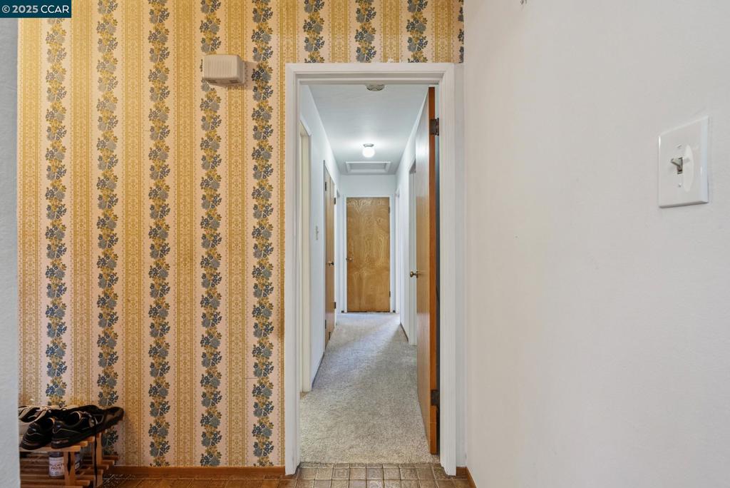 OAKLAND - Residential