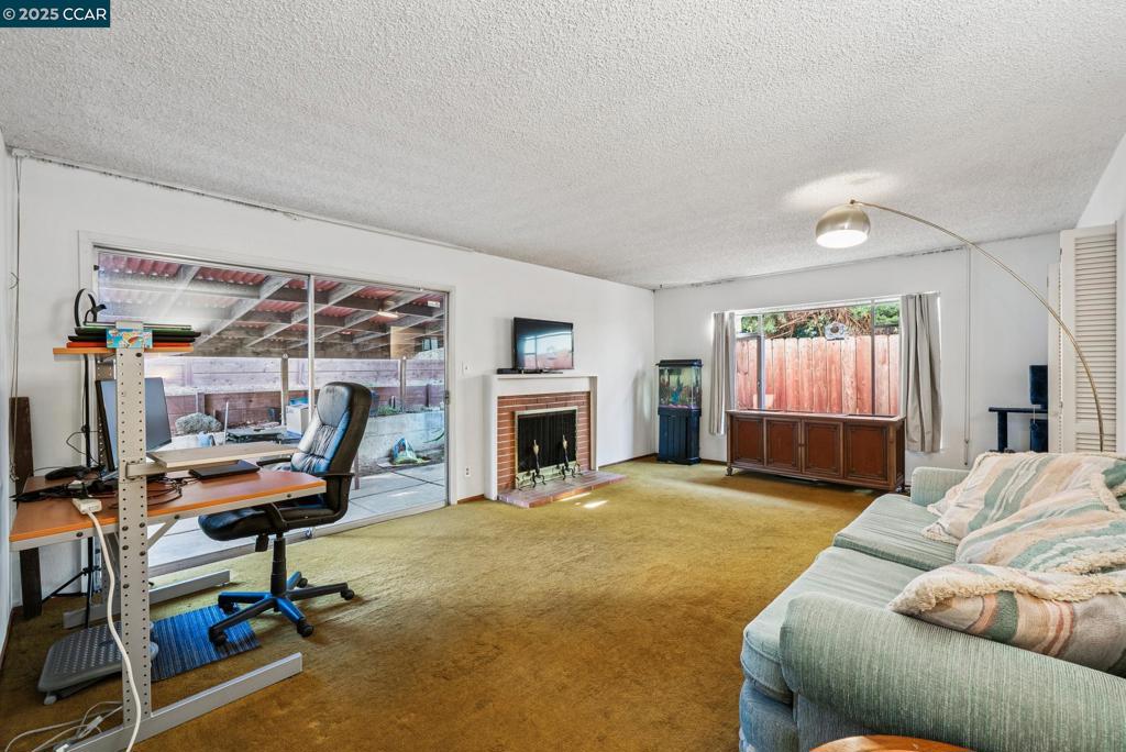 OAKLAND - Residential