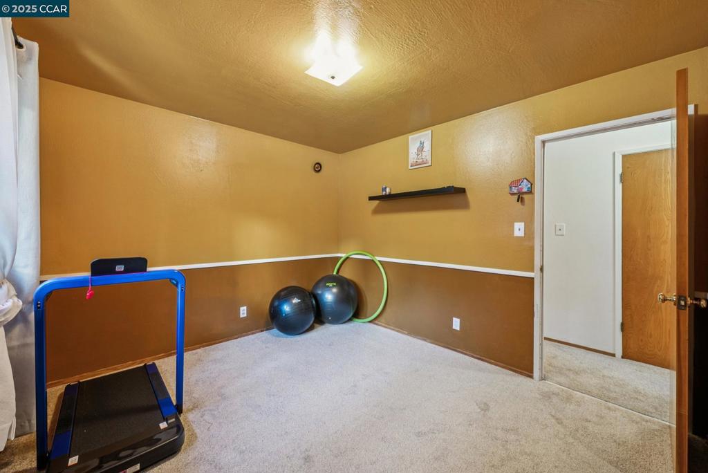 OAKLAND - Residential