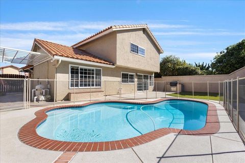 9858 Via Caceres San Diego CA 92129