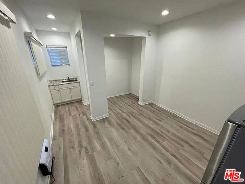 Photo of 120 Hurricane Street St #3A, Marina Del Rey, CA 90292 (MLS # 25608575)
