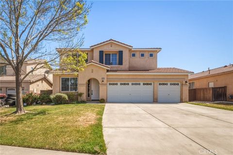 Photo of 14373 Silent Spring St, Hesperia, CA 92344 (MLS # HD26095484)