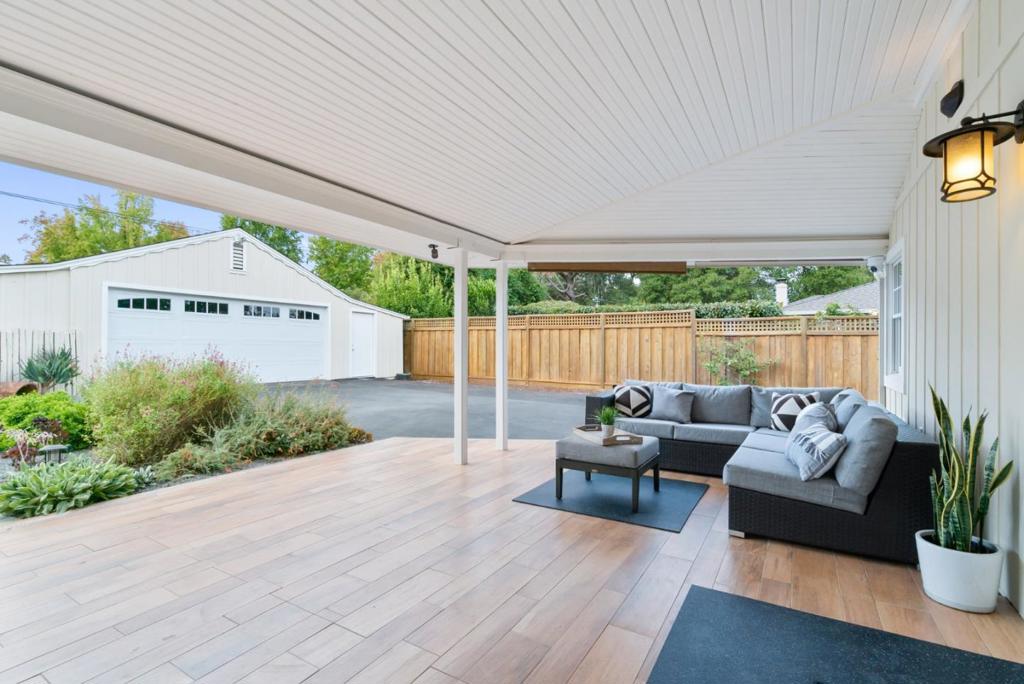 16528 Marchmont Drive