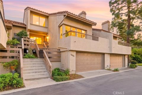 26542 Azuer Mission Viejo CA 92691