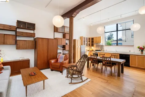 2484 Martin Luther King Jr Way, Berkeley, CA 94704 - MLS#: 41130097