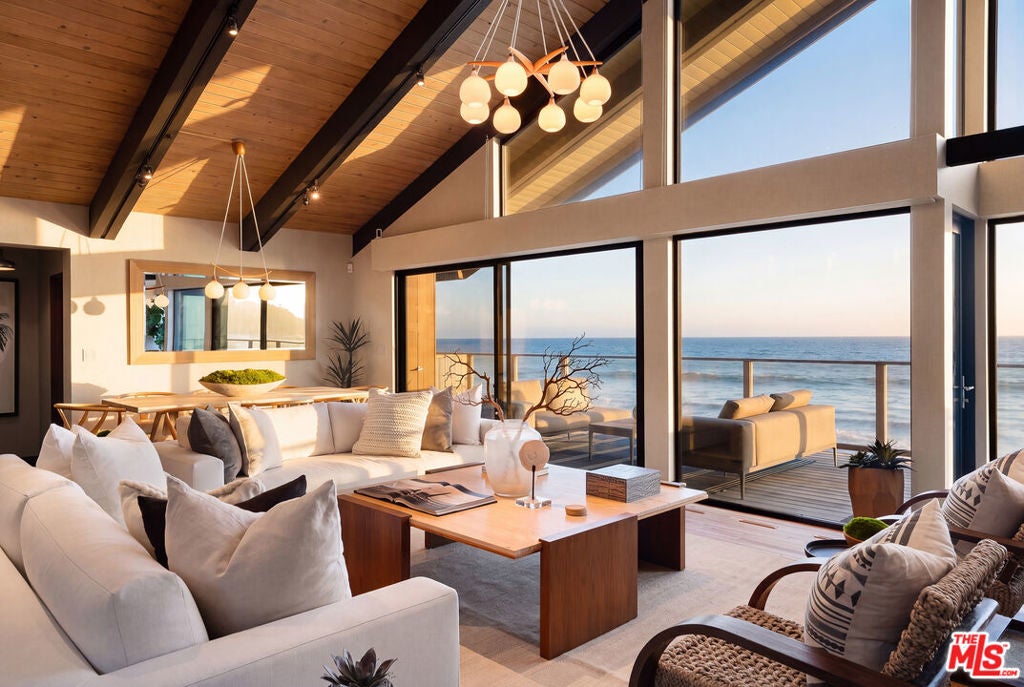 18824 Topanga Beach Drive, Malibu CA 90265