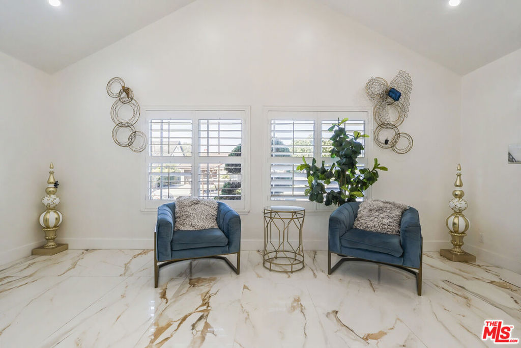 18704 Stefani Avenue