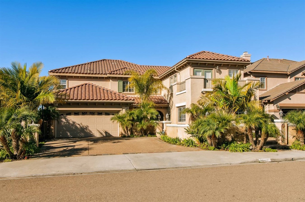Seller will entertain offers between $999,000 and $1095,000 for this beautiful Scripps Ranch home in the highly sought-after Traviata neighborhood. Truly an executive home boasting absolutely gorgeous panoramic coastal views and evening lights. The home has great flow and style, perfect for entertaining! The spacious floor plan offers 5 bedrooms, 3 baths and a large entertainment bonus room...See supplement for list of upgrades- Neighborhoods: Traviata Equipment: Garage Door Opener, Range/Oven Other Fees: 0 Sewer: Sewer Connected Topography: LL