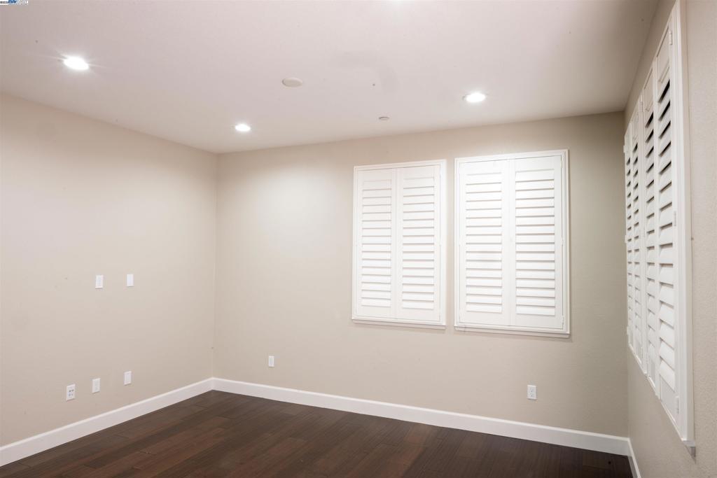 WALLISRANC - Residential Lease