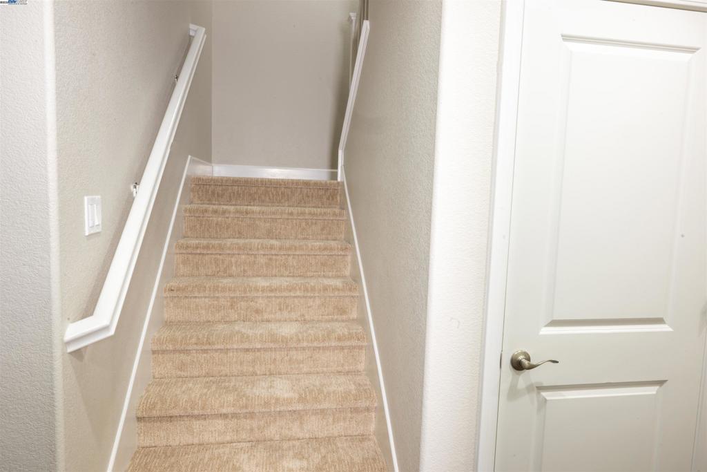 WALLISRANC - Residential Lease