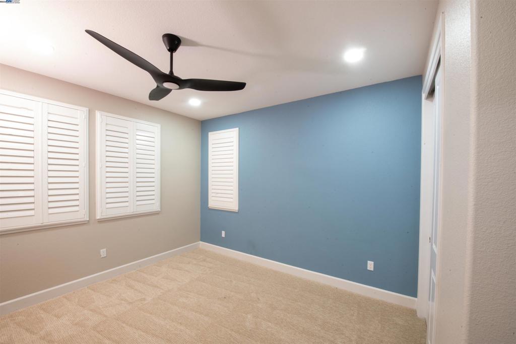 WALLISRANC - Residential Lease