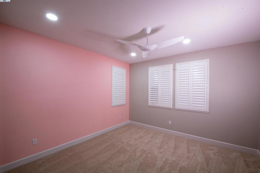 WALLISRANC - Residential Lease